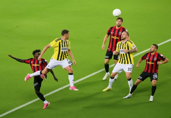 Fenerbahçe'nin verilmeyen penaltısı pozisyon görüntüsü